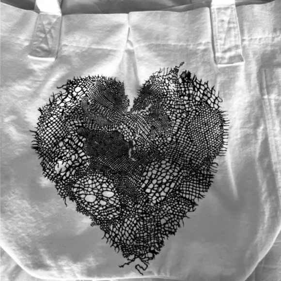 New Lauren Moshi Lace Skull Tote - Picture 3 of 10